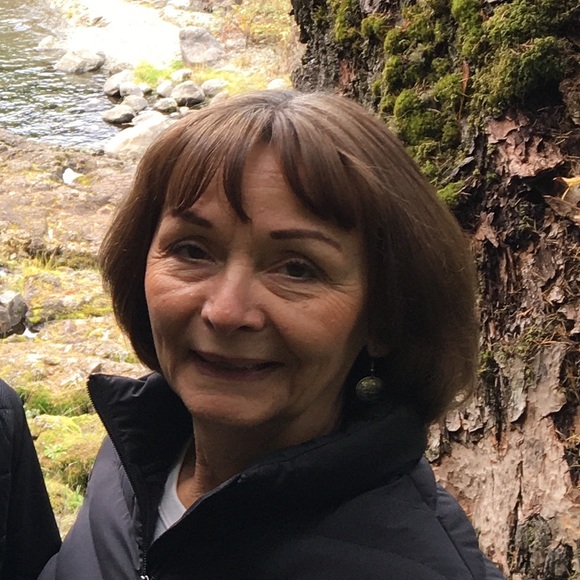 Meet your Posher, Diane - Picture 1 of 1